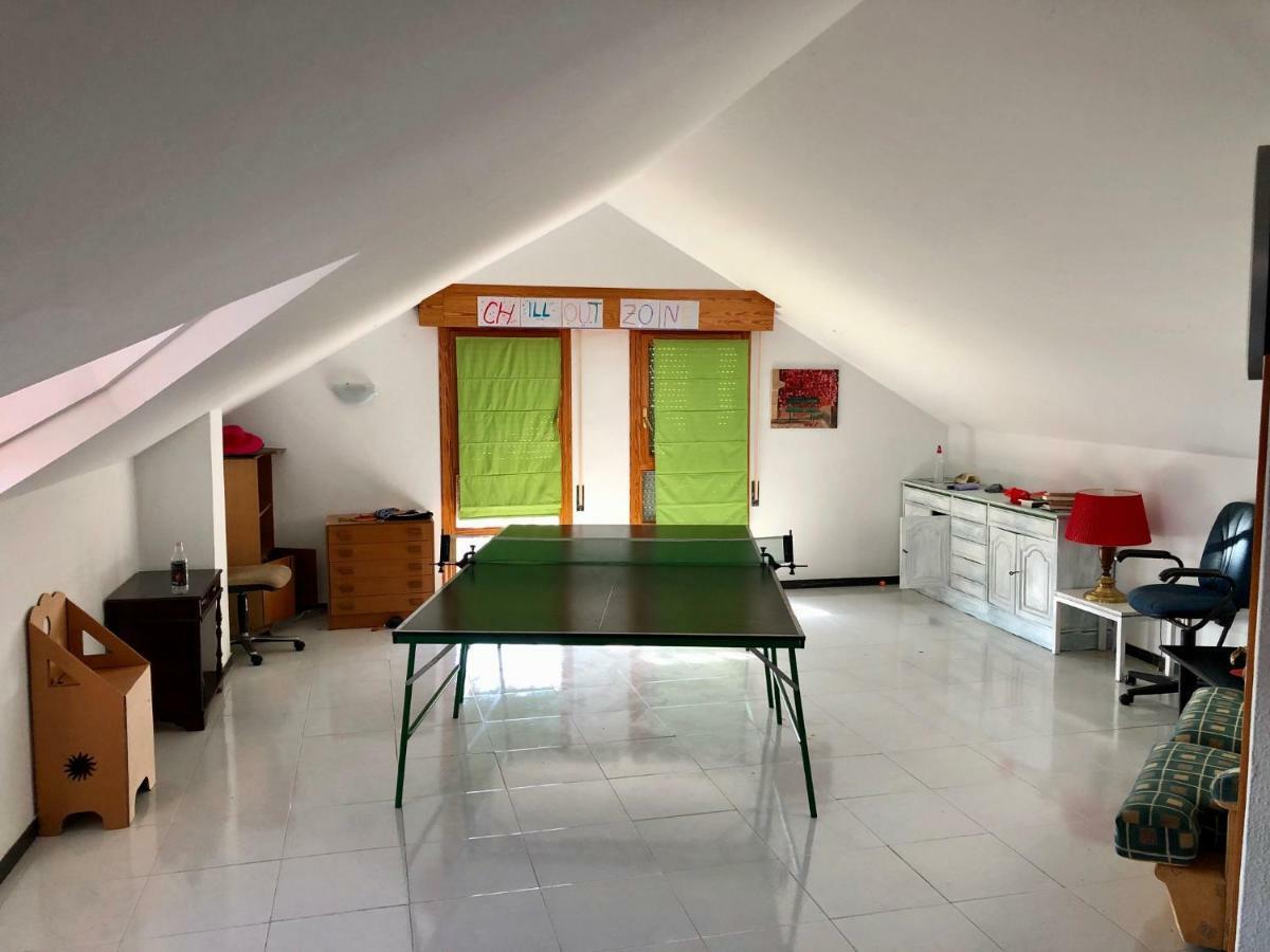 Preciosa Casa Independiente Con Piscina Cubierta Y Gran Jardin Privados ハーロー エクステリア 写真