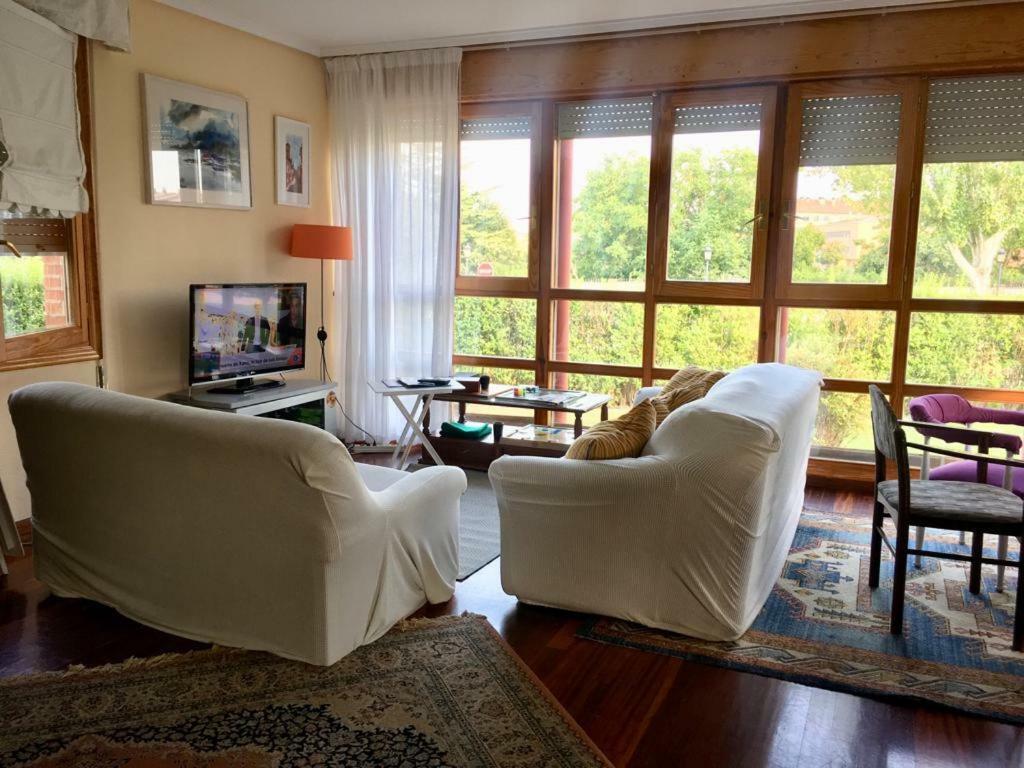 Preciosa Casa Independiente Con Piscina Cubierta Y Gran Jardin Privados ハーロー エクステリア 写真